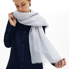 Mens Wo Pinstriped Cotton-Linen Scarf | Lacoste Light Blue / White / Navy Blue • U14