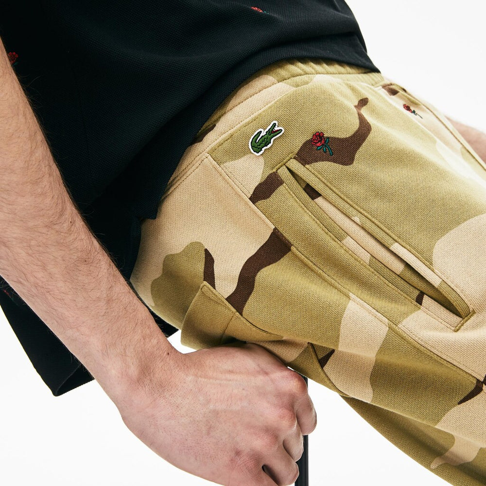 Mens   Live Rose Embroidered Camo Sweatpant | Lacoste Beige / White • 2Ug